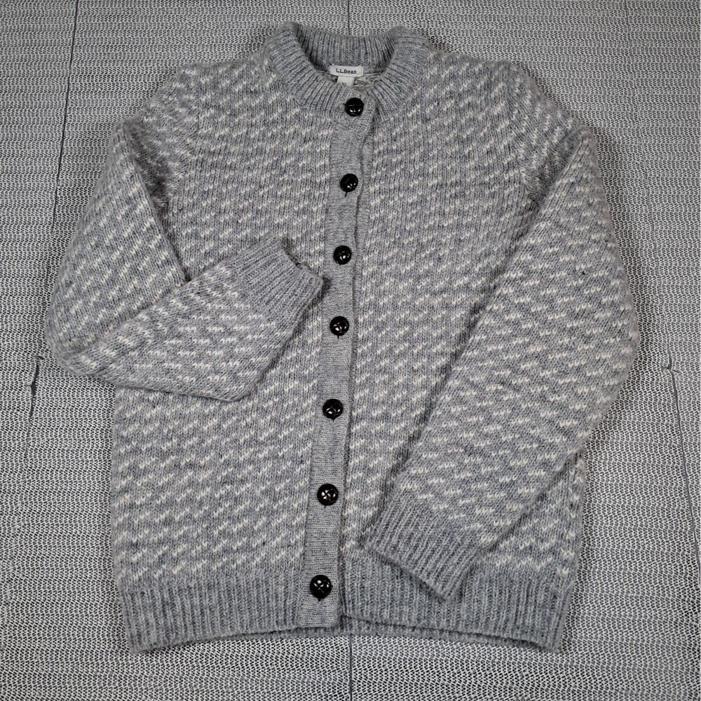 L.L.Bean Sweater Cardigan Womens XS Gray Wool Knit Button Front Made Norway